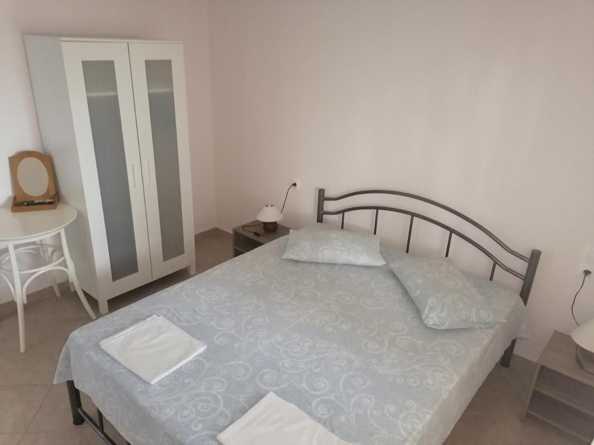 Porto Almira Beachfront House Никити Экстерьер фото