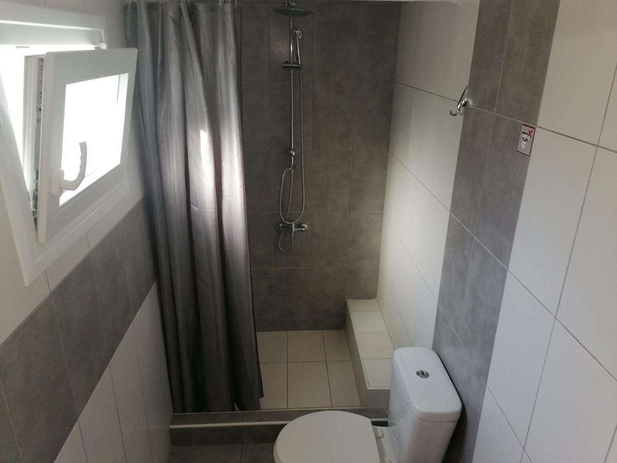 Porto Almira Beachfront House Никити Экстерьер фото
