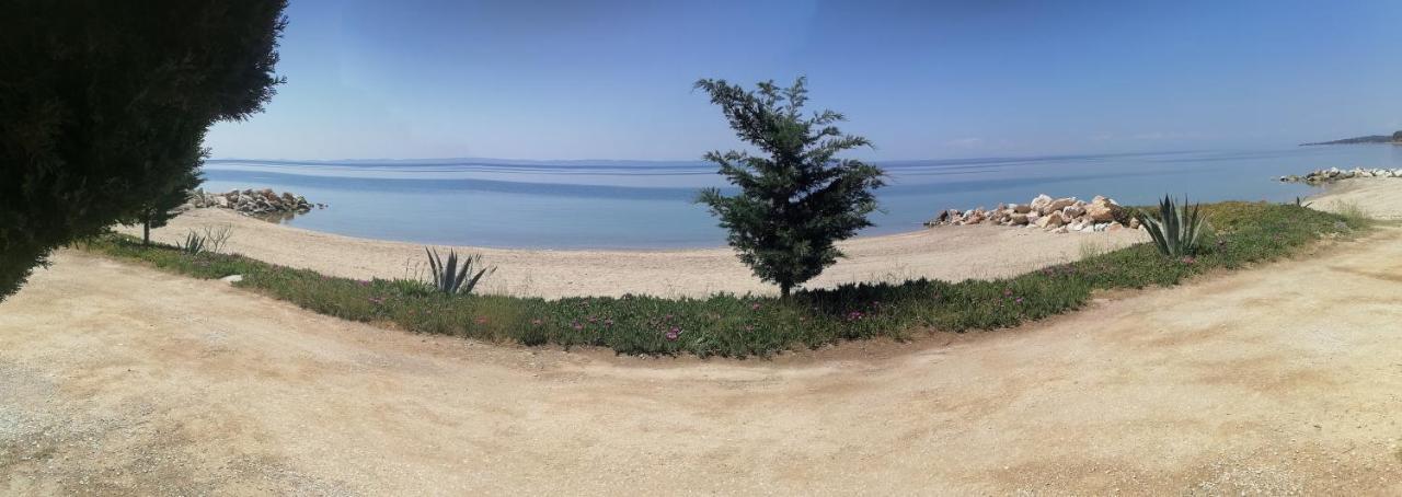 Porto Almira Beachfront House Никити Экстерьер фото